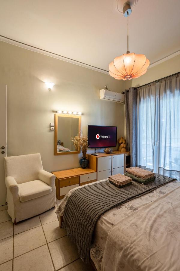 Athinas Apartment Piraeus Exterior photo